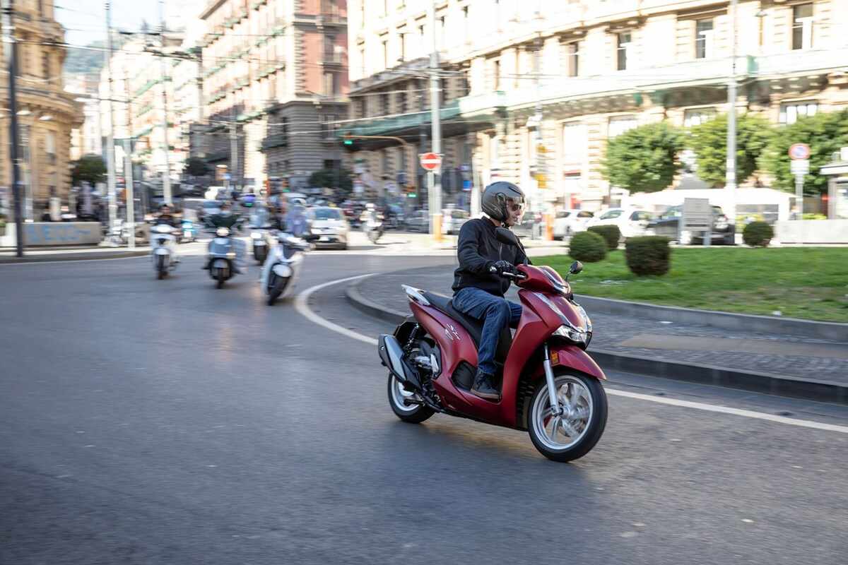 Migliori scooter 300 sul mercato 2023, la classifica
