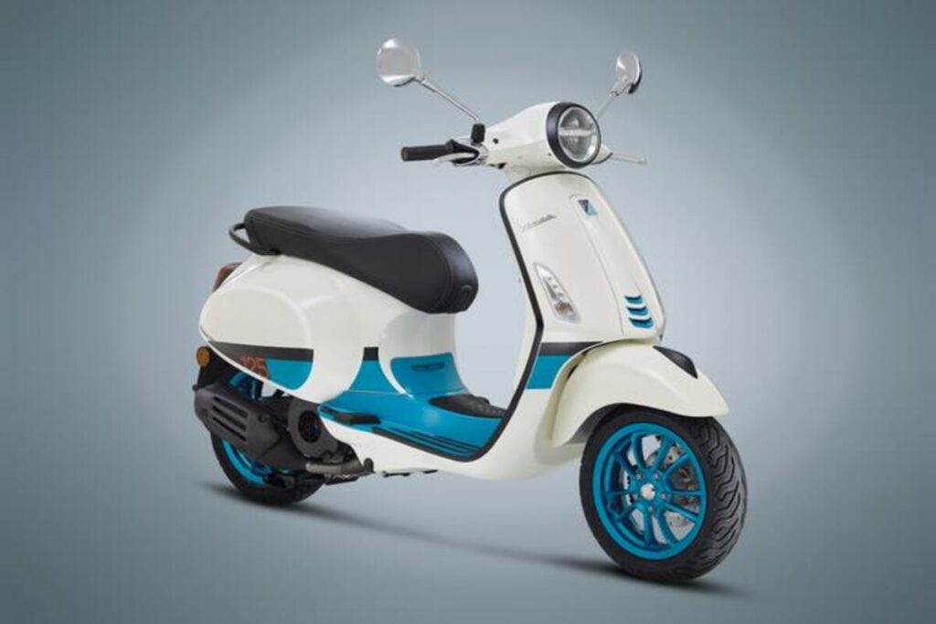 Vespa Primavera Color Vibe