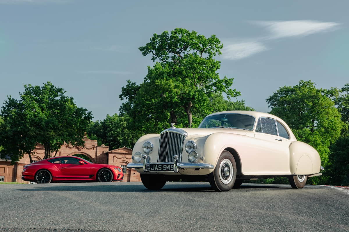 Bentley Continental, 70 anni della gran turismo per eccellenza