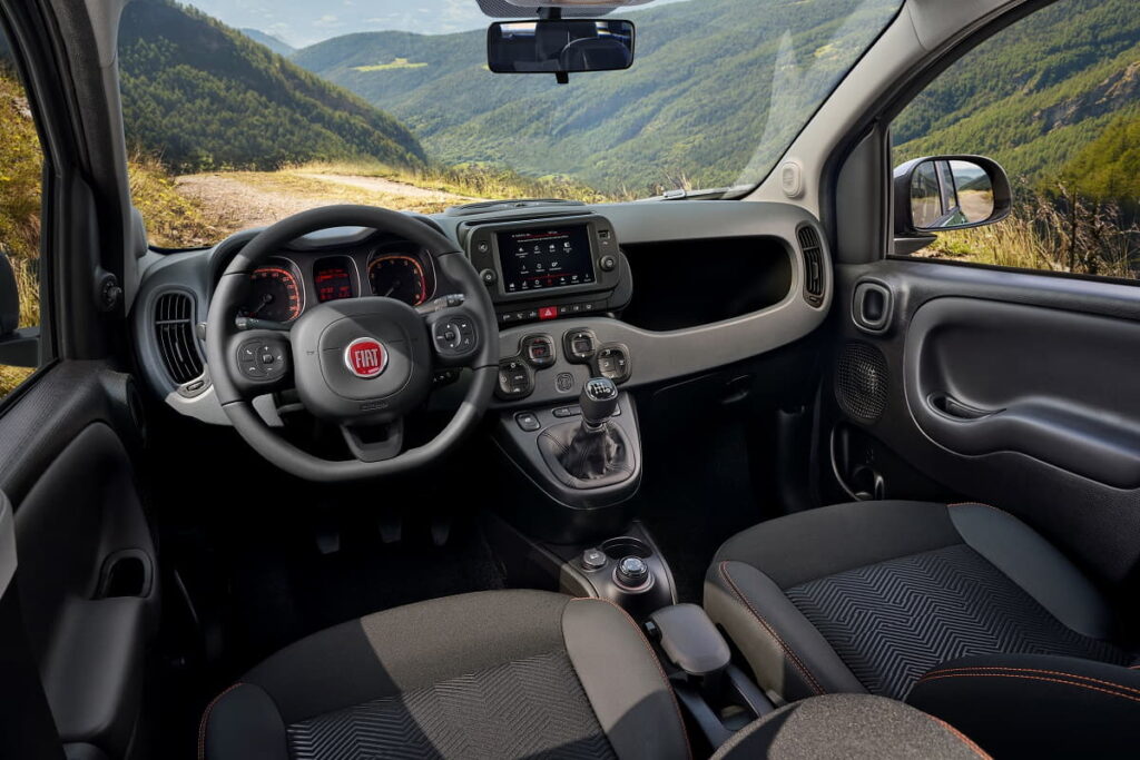 Fiat Tipo Garmin interni