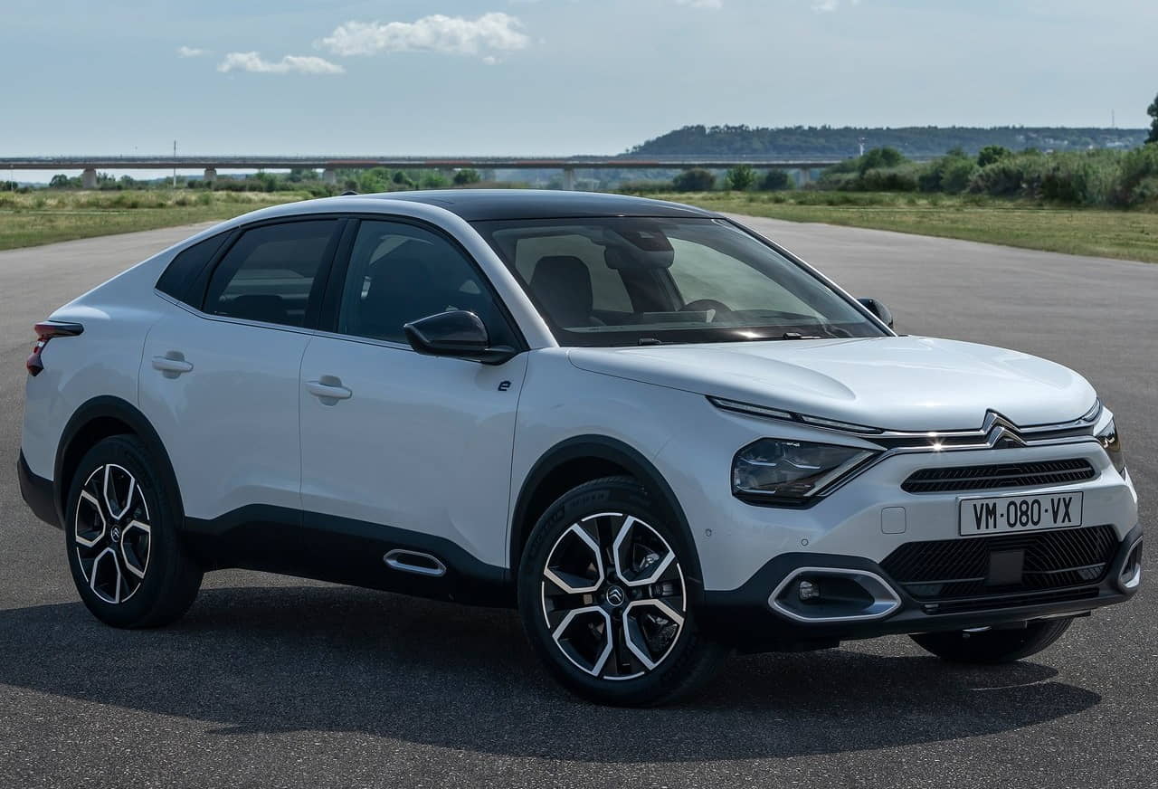 Citroen C4 X tanti i sistemi ADAS presenti
