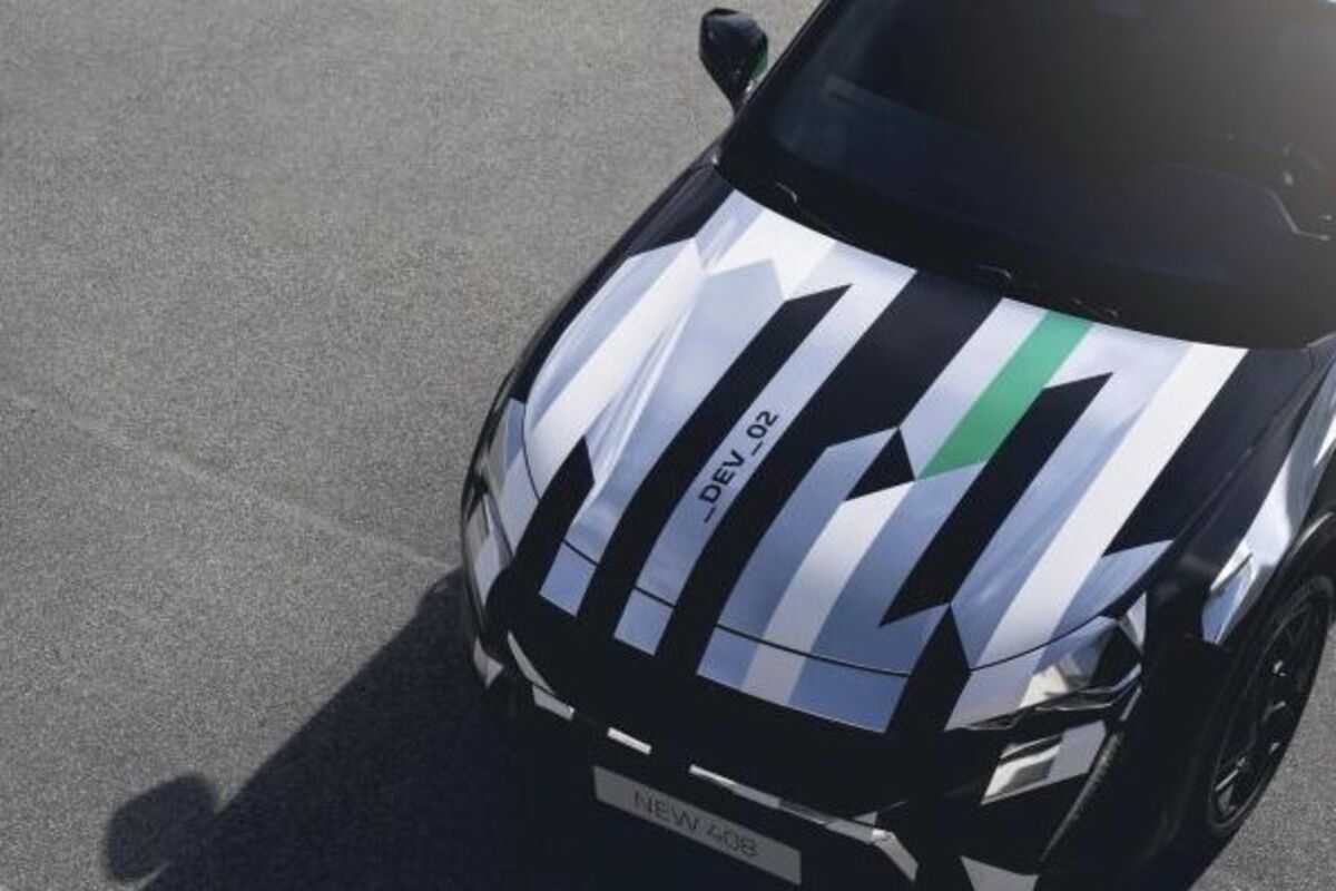 Peugeot 408