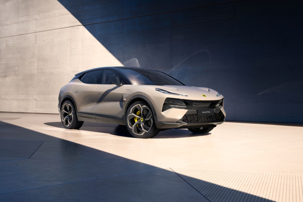 Lotus Eletre