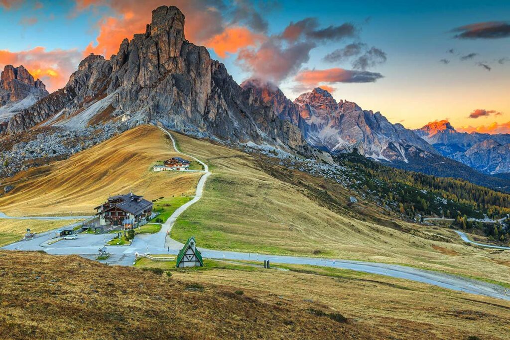 paesaggio passo giau dall'alto