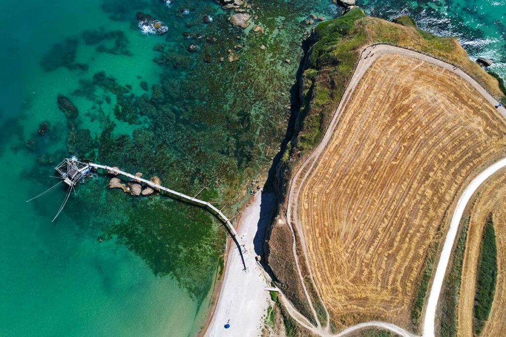 vista aerea costa dei trabocchi