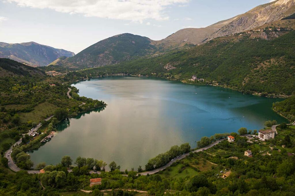 vista aerea lago di scanno