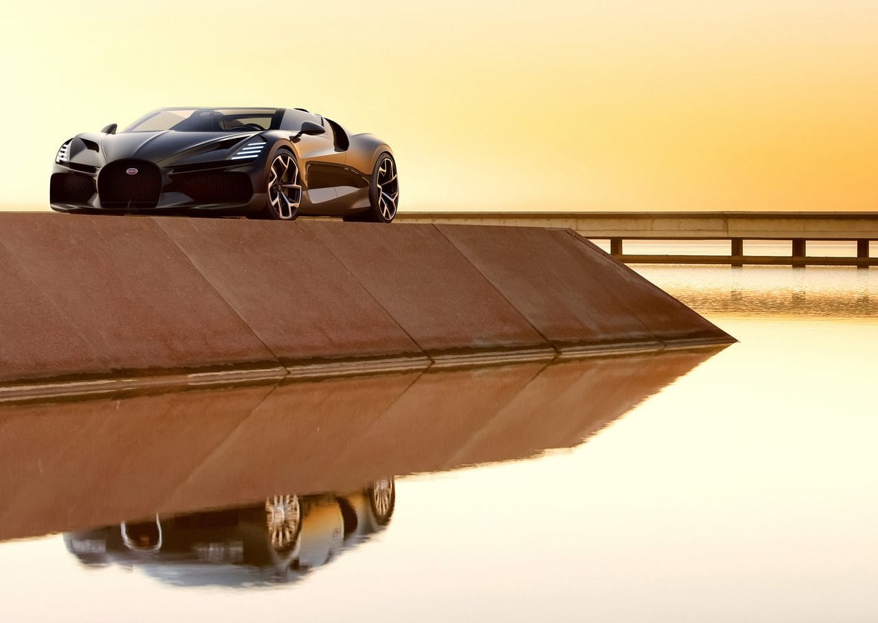 Bugatti Mistral addio al W16