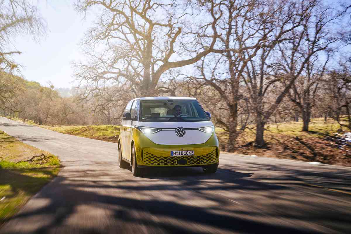 Volkswagen ID. Buzz, il furgone elettrico già a quota 20 mila ordini