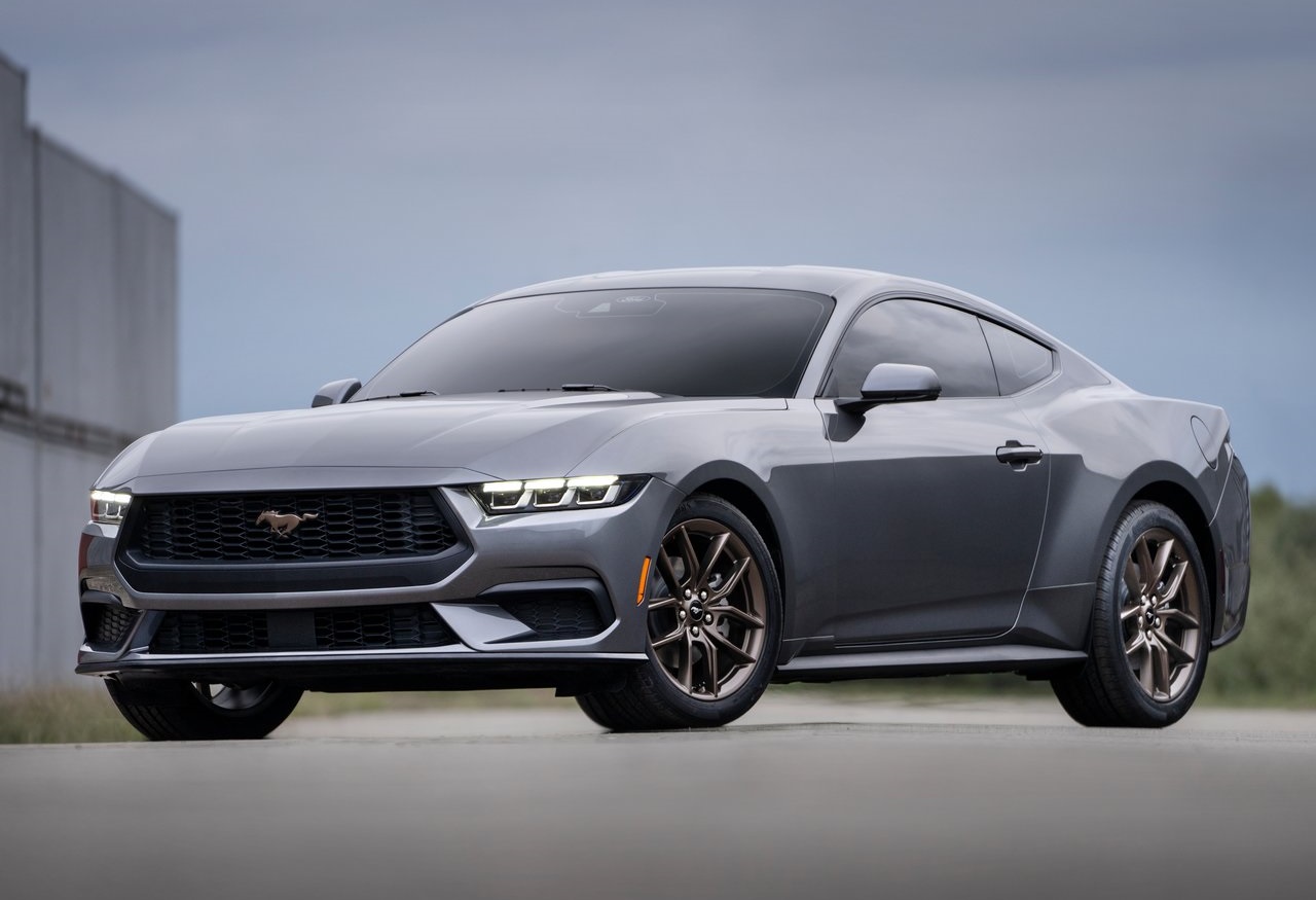 Nuova Ford Mustang 2023, un’esperienza digitale senza precedenti