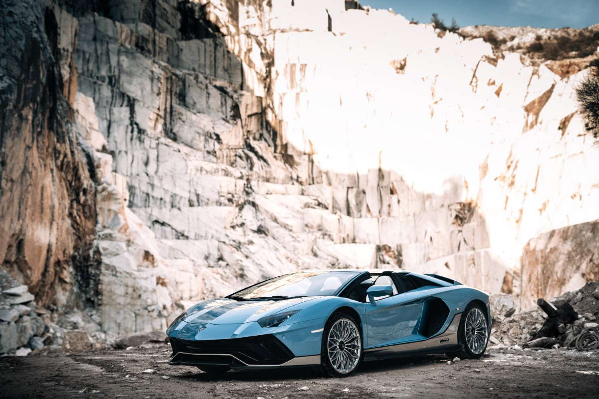 Lamborghini Aventador Ultimae Roadster, la one-off che omaggia la Miura