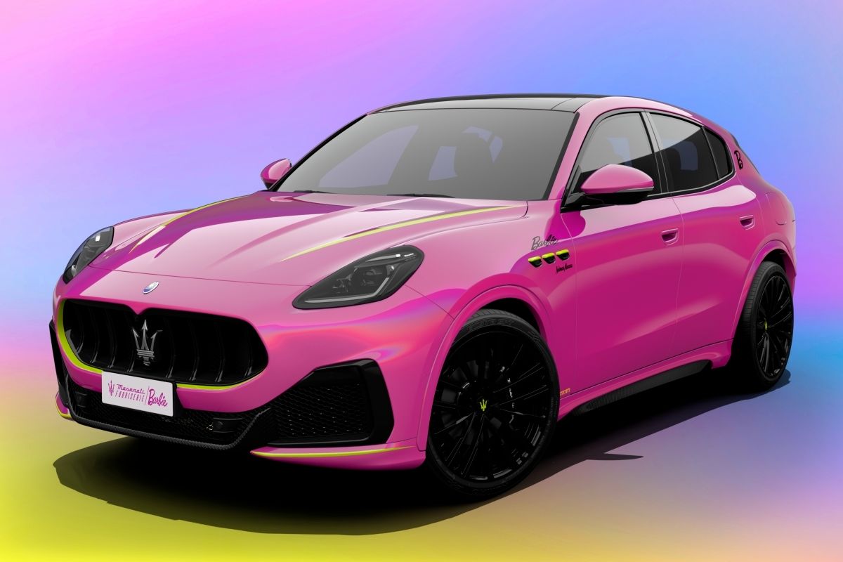 Maserati e Barbie insieme, la Grecale si trasforma per beneficenza