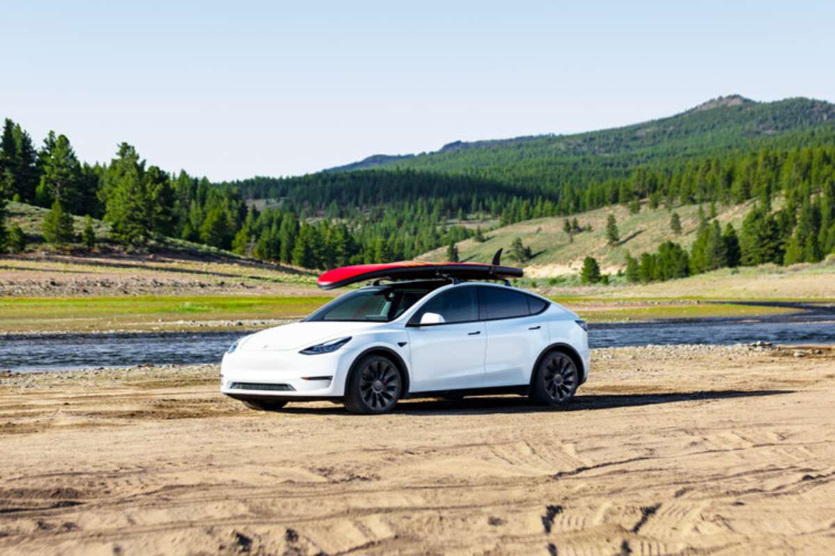 Tesla Model Y, per la prima volta è l’auto più venduta in Europa