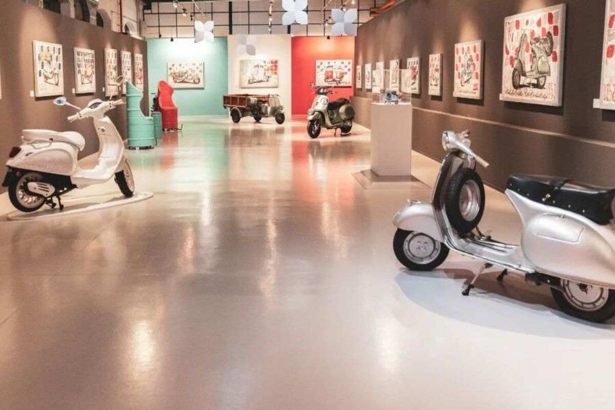 Vespa, l’icona delle due ruote diventa un’opera d’arte