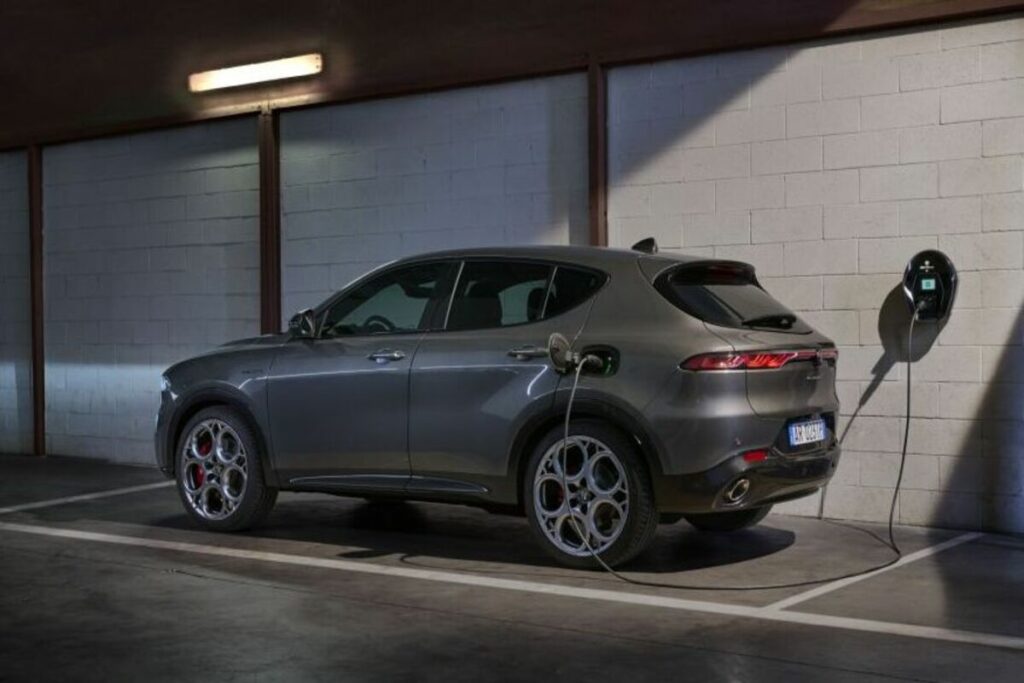 Alfa Romeo Tonale Hybrid Plug-in