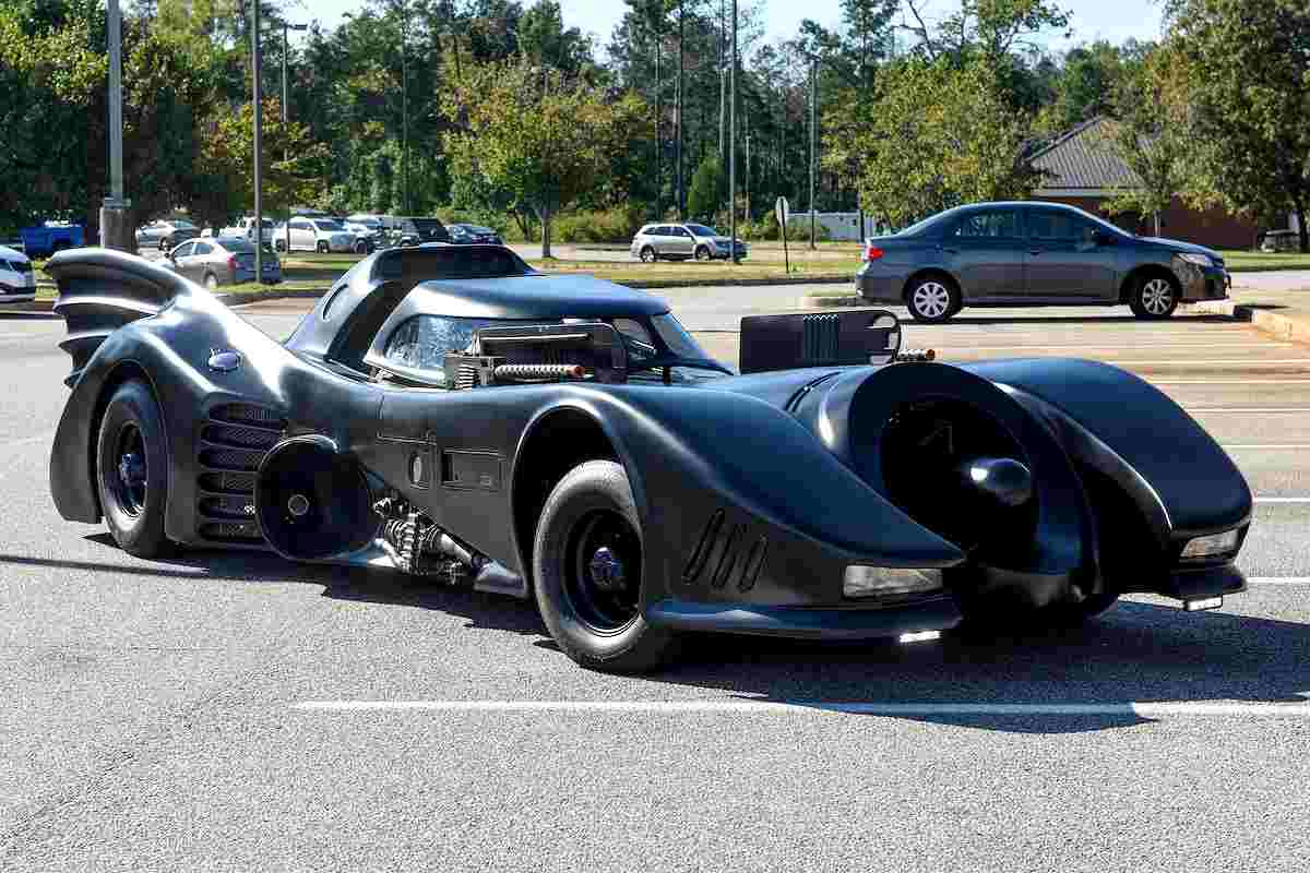 Batmobile è in vendita, quanto costa l'auto dell'Uomo Pipistrello
