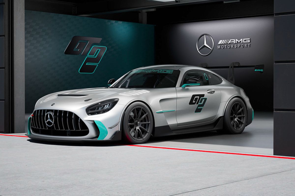 Mercedes AMG GT2, la sportiva nata per la pista