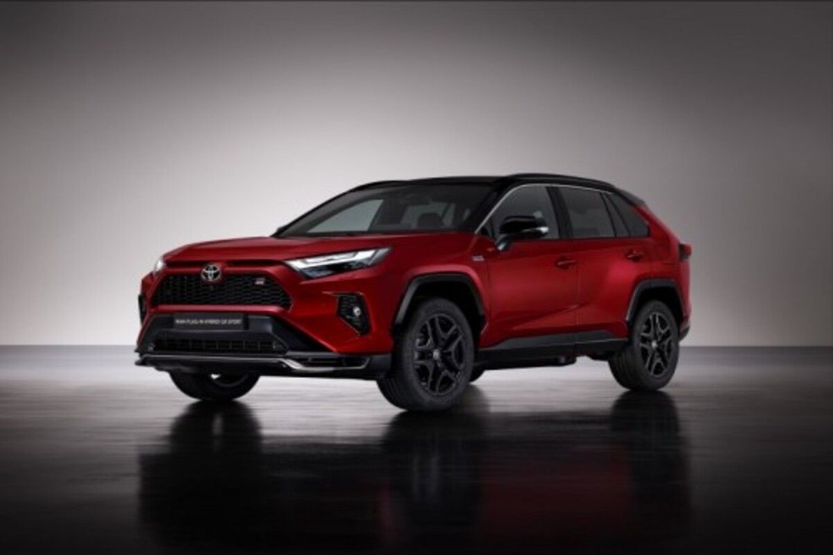 Toyota Rav4 GR Sport,  il SUV mostra il suo animo sportivo