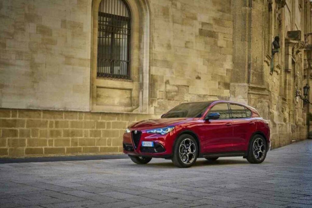 Alfa Romeo Stelvio 2023