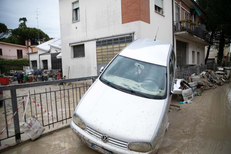 Auto danneggiata da alluvione, assicurazione