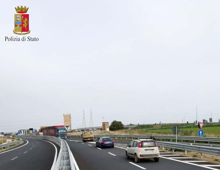 autostrada contromano sanzione