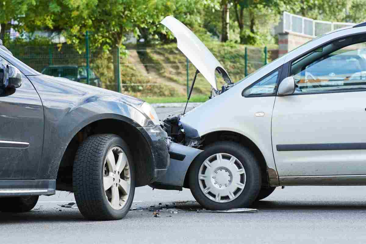 incidenti auto pirateria stradale