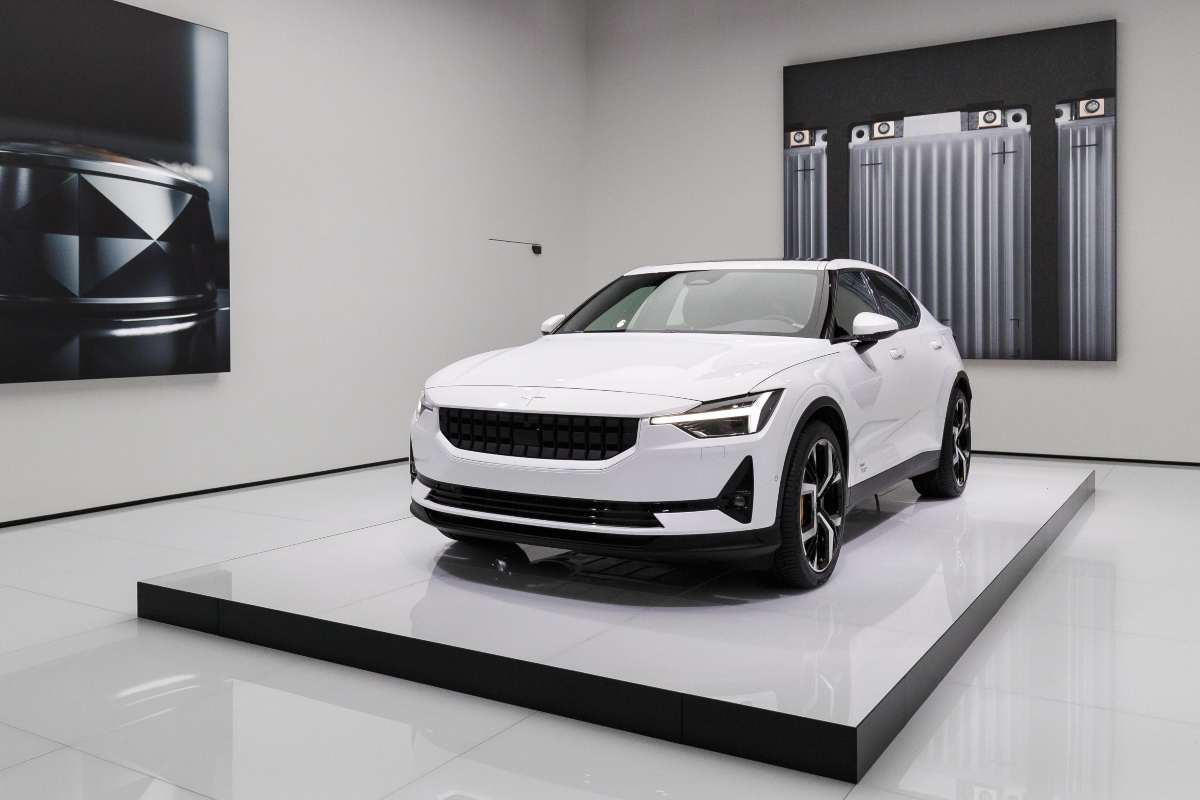 Polestar 2, lunga percorrenza e autonomia assicurata