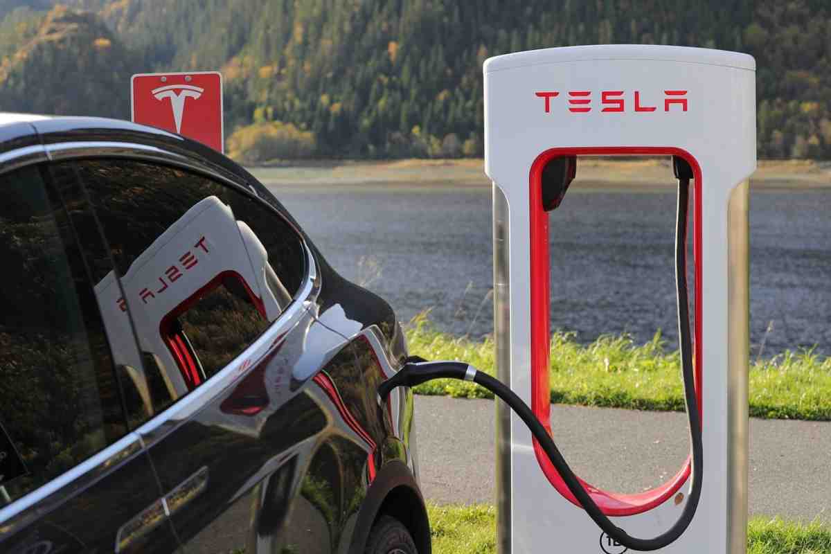 Elettriche, addio agli infiniti tempi di ricarica: finalmente non sarà più un problema