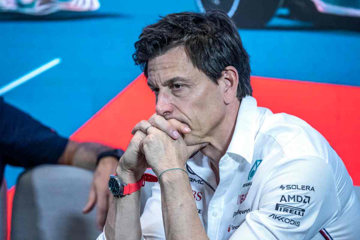 Toto Wolff critica