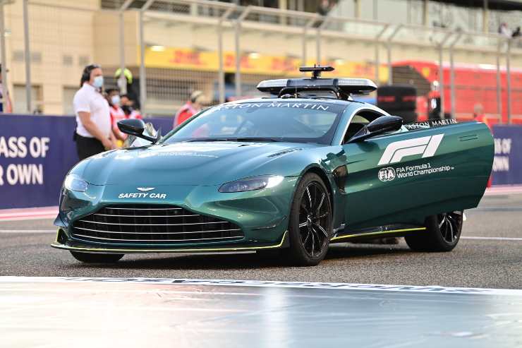 Aston Martin Safety Car