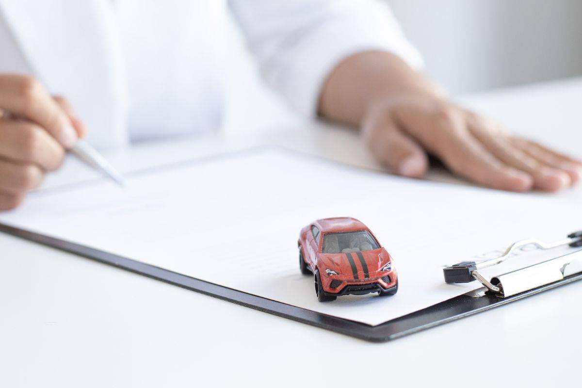 ISEE, cosa indicare per l’auto: dovete seguire questa procedura
