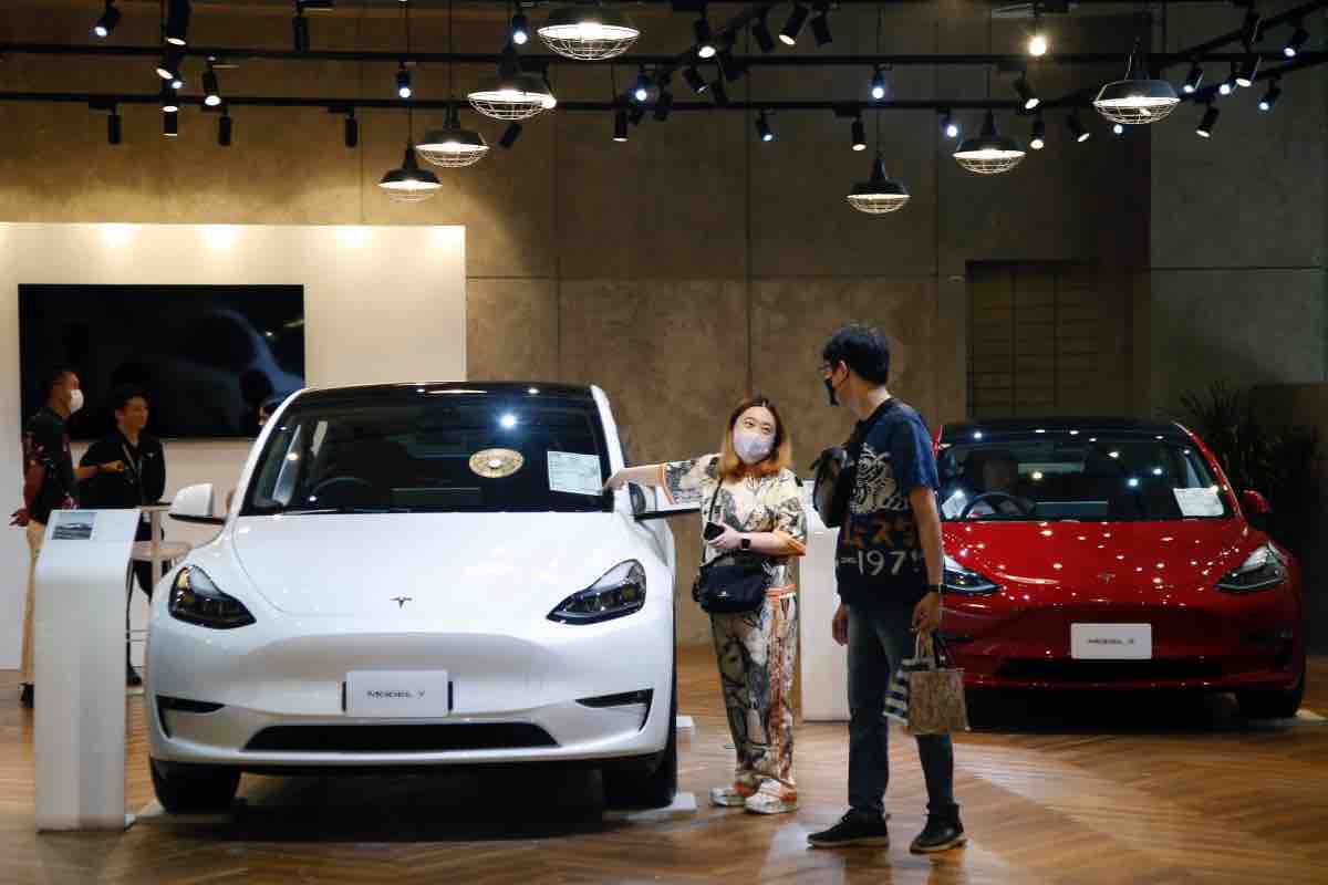 Tesla esposizione 