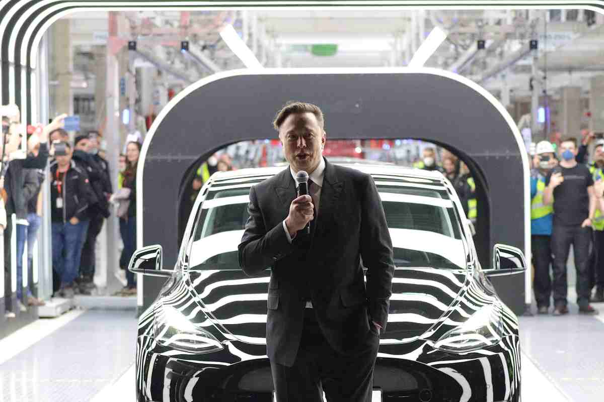 Elon Musk e la Tesla, storia di un successo puntando sulla nuova mobilità