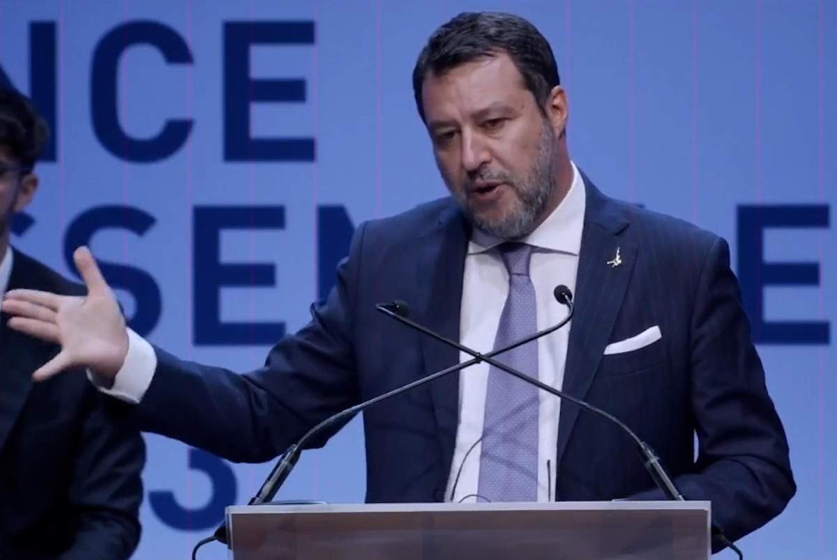 Matteo Salvini chiede una stretta: nuove regole per chi viaggia