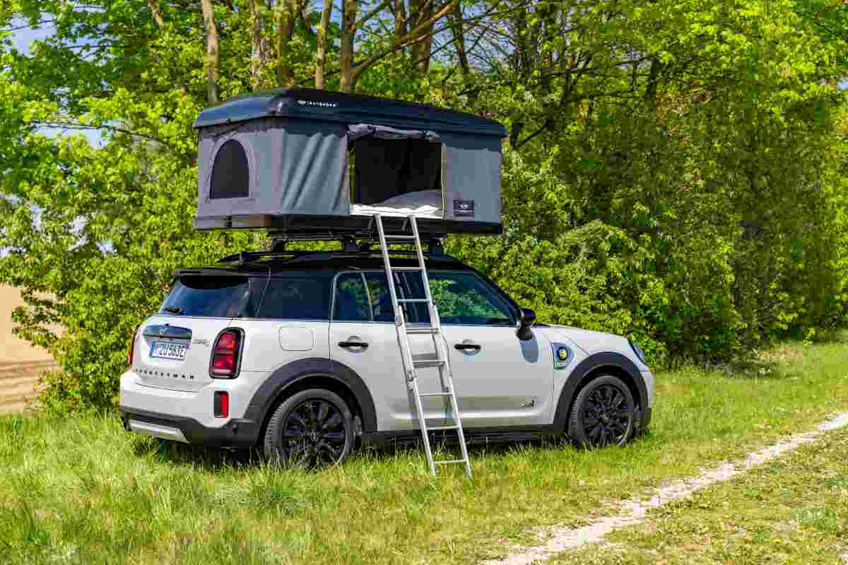 Mini Countryman in versione camping: soluzione pazzesca