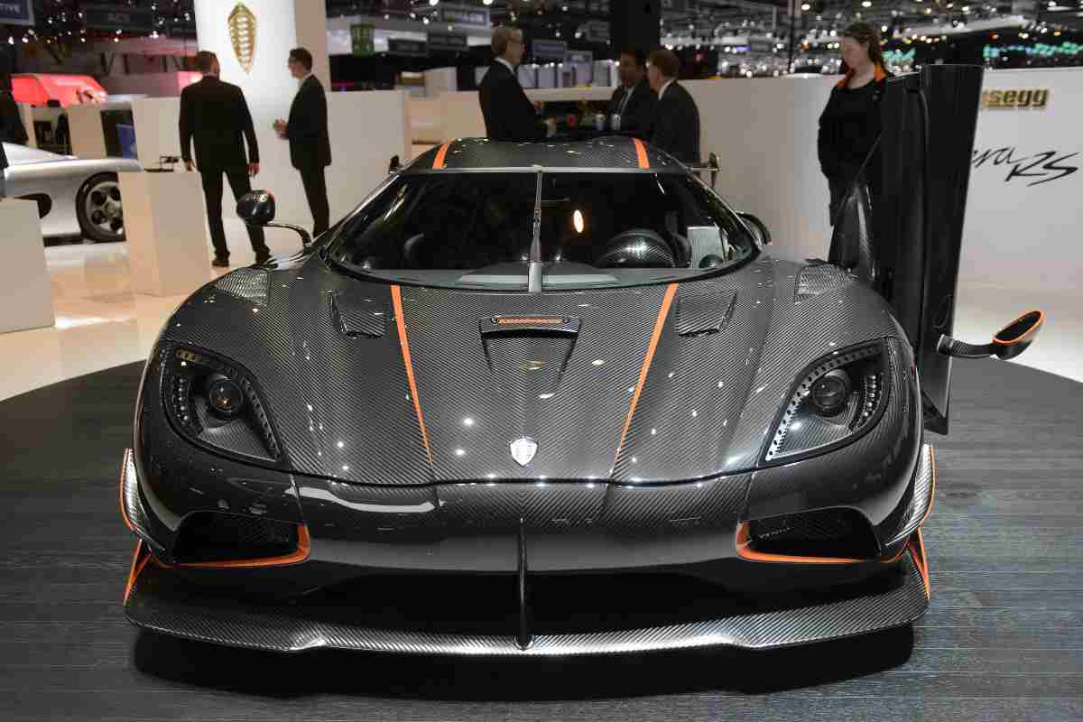 L auto Pi Veloce Del Mondo Il Modello Davvero Incredibile Allaguida