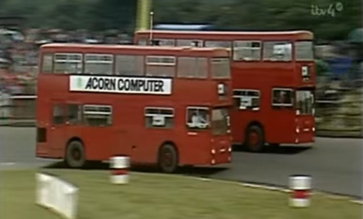 London Bus Racing, la gara più assurda del mondo