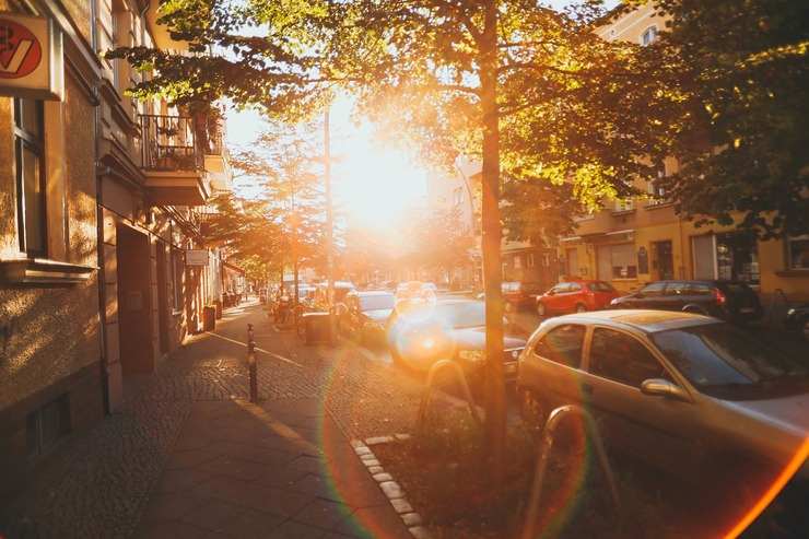 Auto sotto il sole, gli stratagemmi per proteggerla