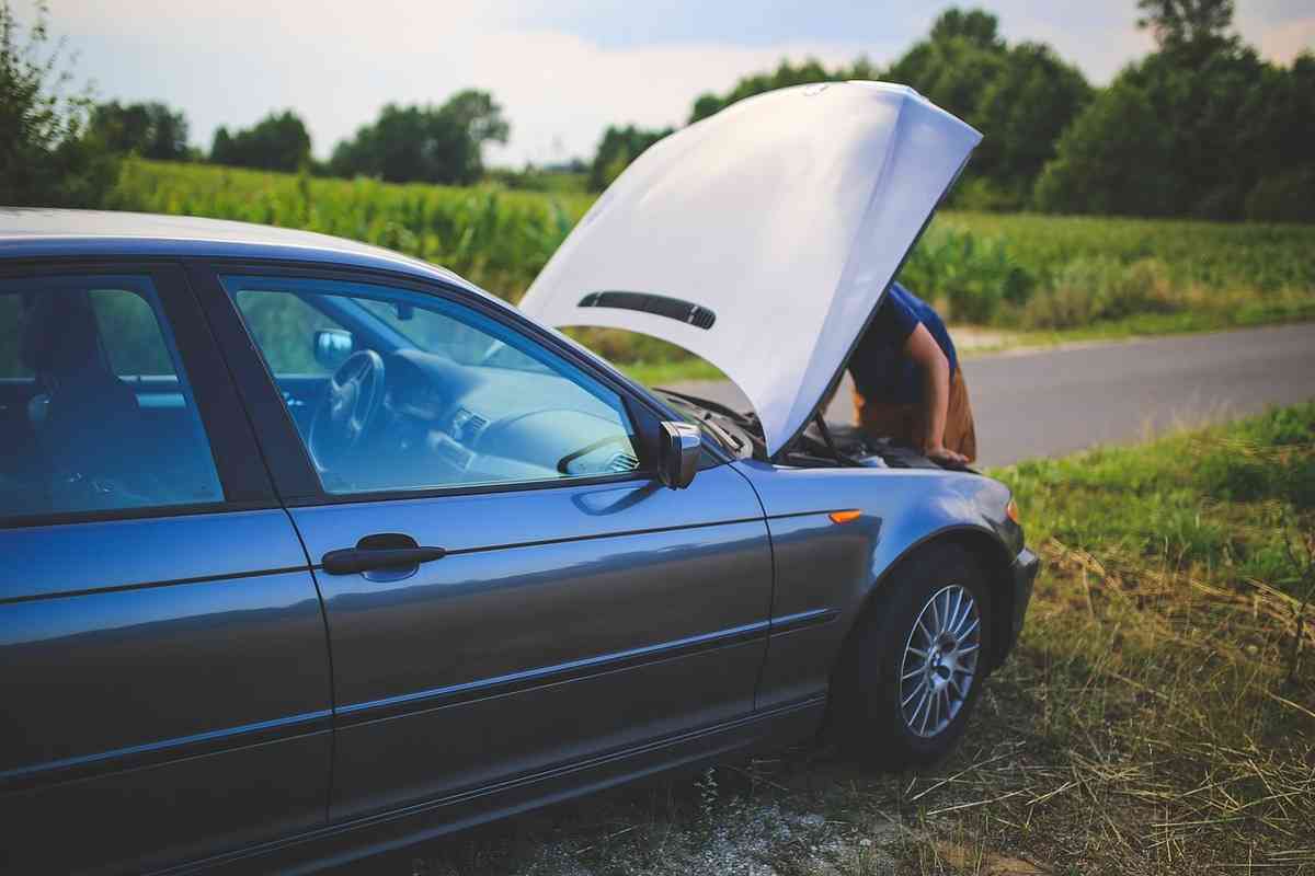 Auto in panne, i trucchi per farla ripartire