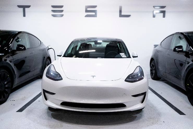 Tesla Model 3, costo bassissimo