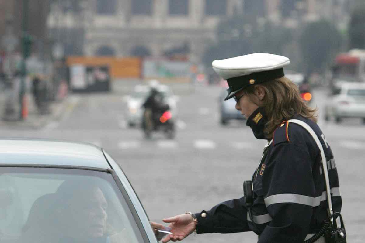 Polizia romana controlli