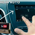 Schermo con YouTube in auto