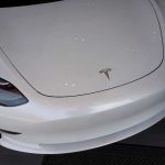 Tesla che batosta