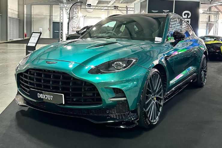 Aston Martin DBX707, Suv da F1
