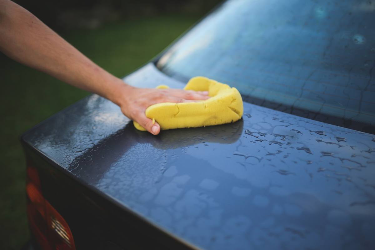 Lavaggio dell'auto fai da te multa