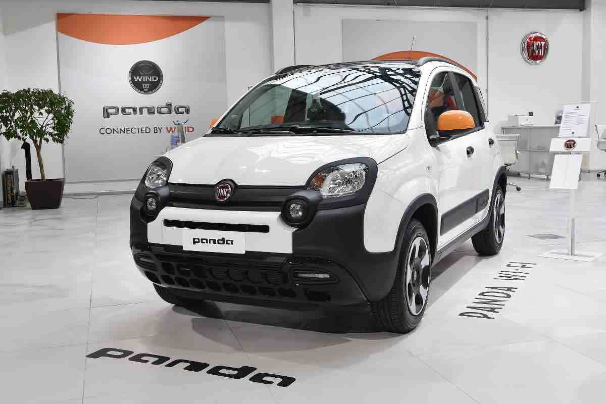 Fiat Panda bianca e nera