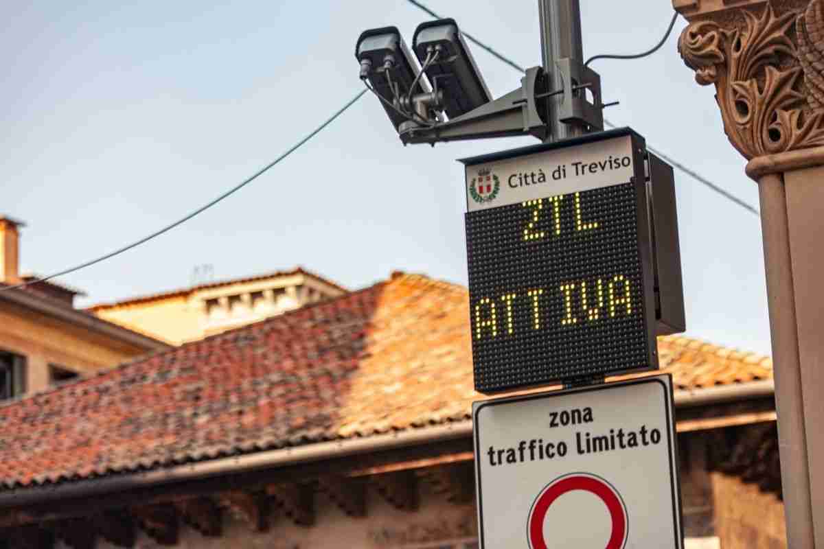 Stop alla circolazione dei veicoli