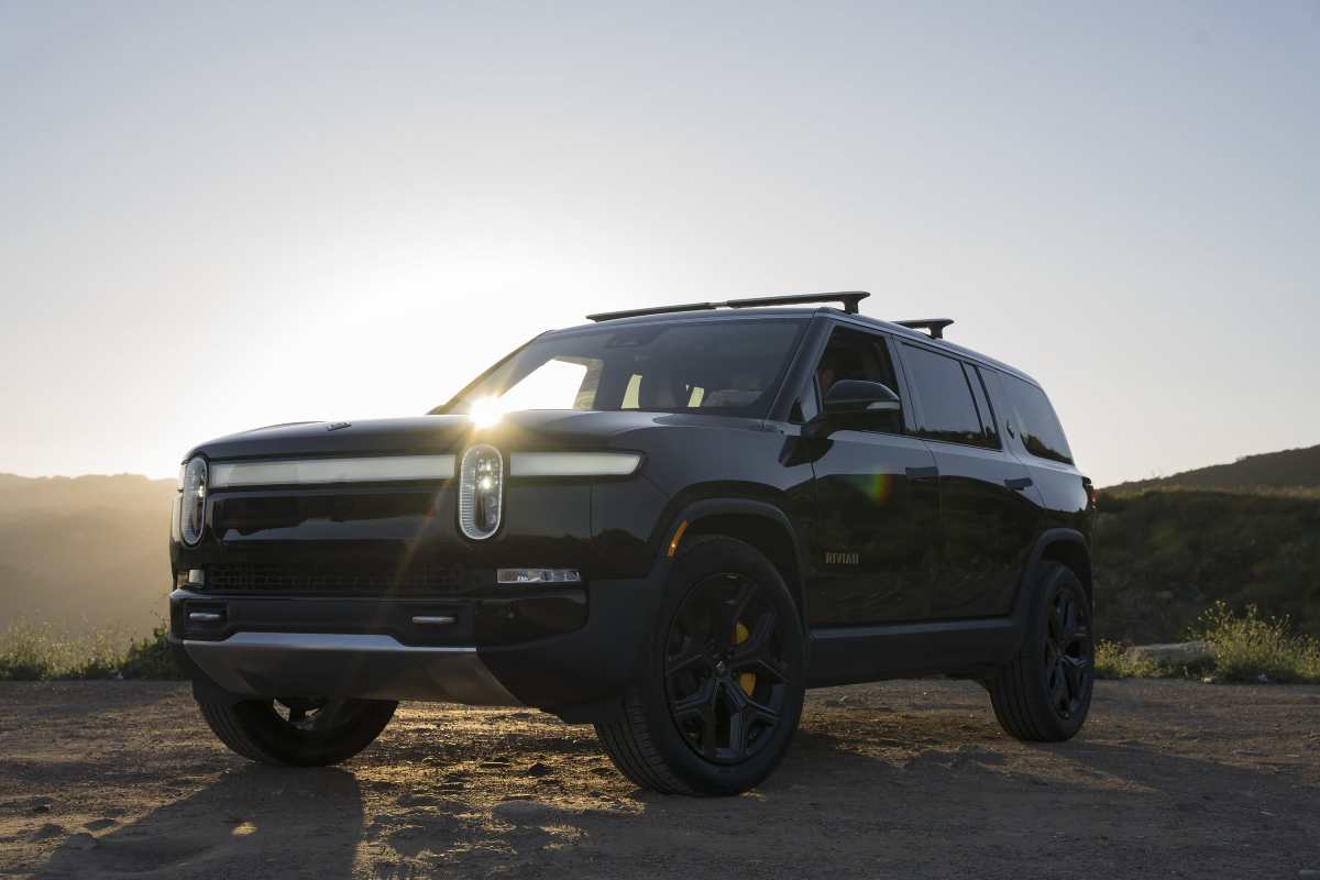 rivian suv