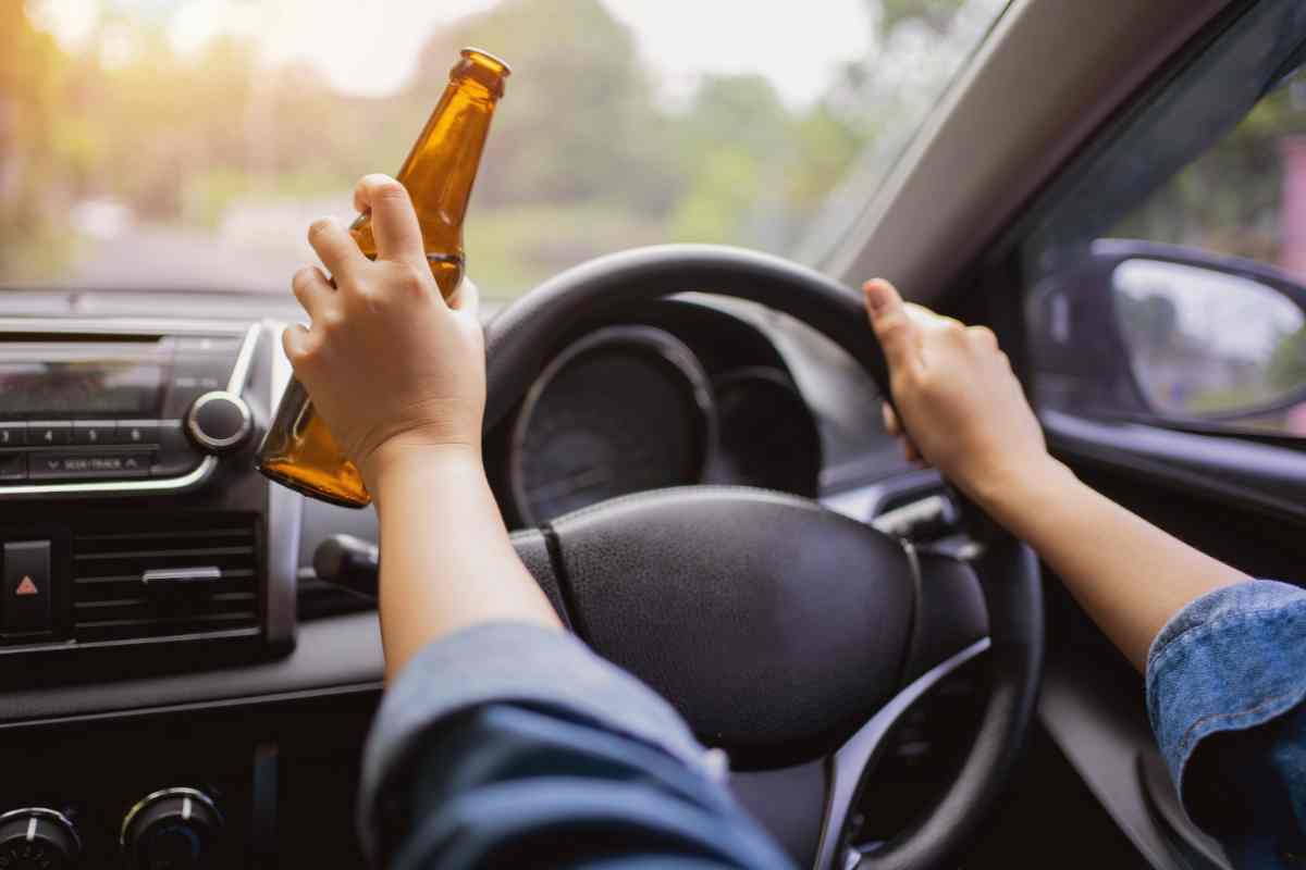 Ubriaco alla guida sospensione patente
