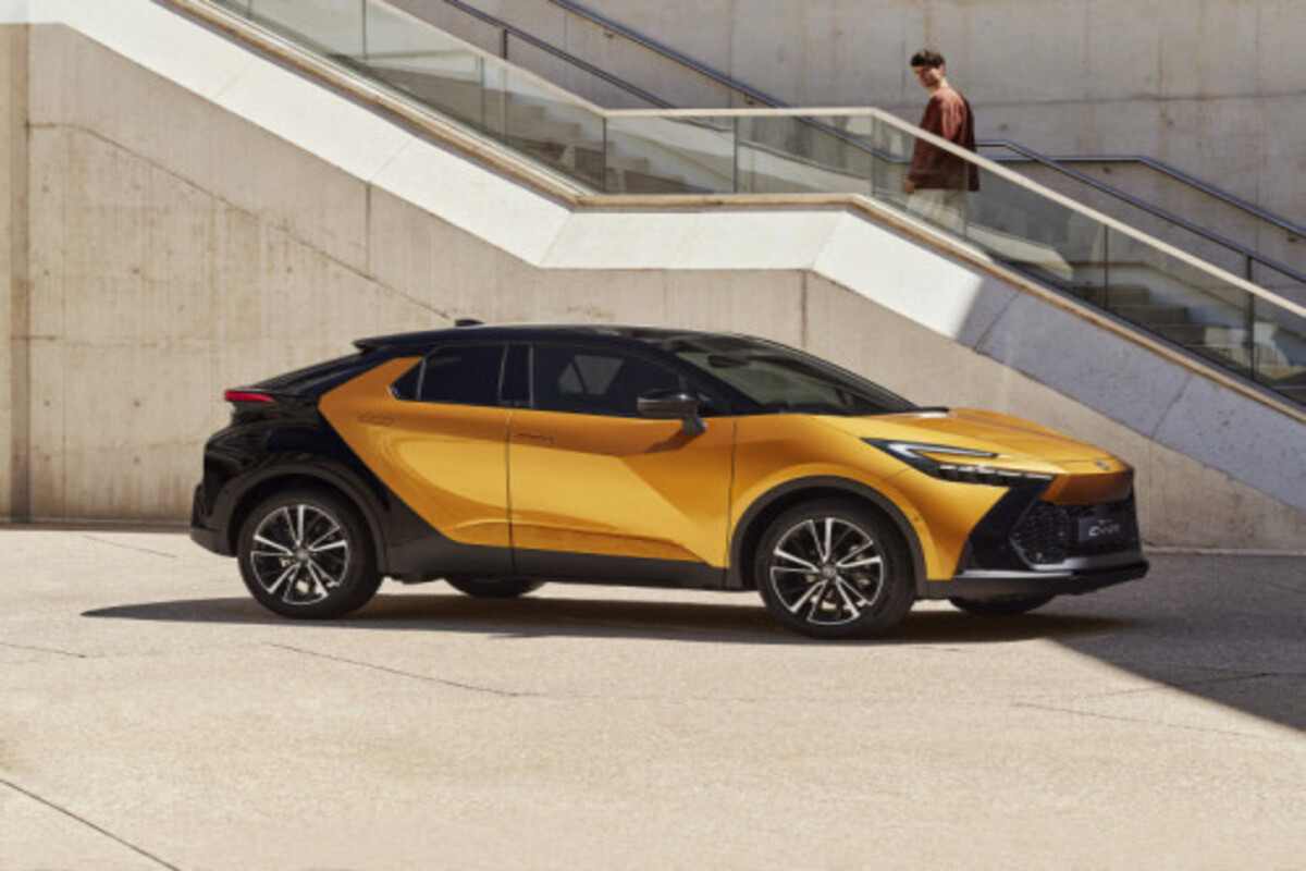 Toyota c-hr l'ultimo SUV conquista tutti