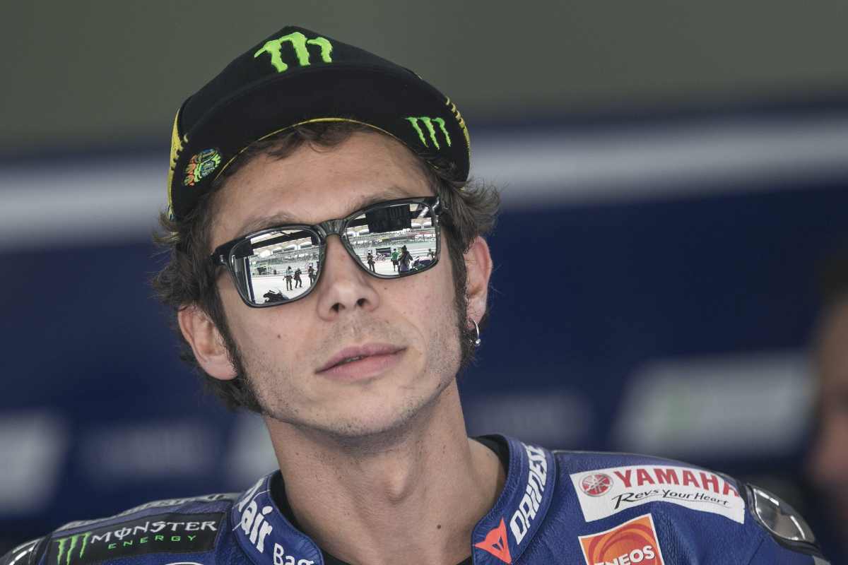 Valentino Rossi parole sorprendenti di Lorenzo